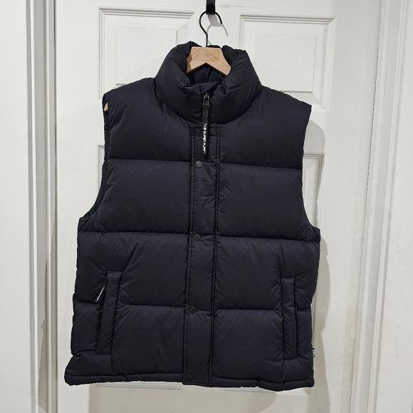 Aritzia The Super Puff Mens Vest - Picture 4 of 16